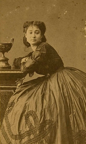 'Finette', photograph, 1860s, Glasgow University Library, Special Collections