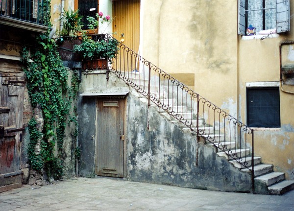 Corte Delfina, Castello, 2003